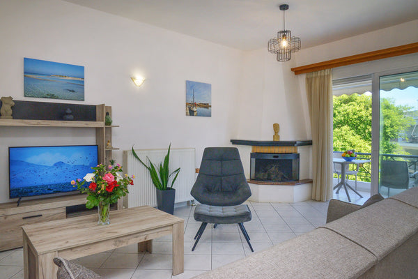 Hey if you looking for something cozy  near to the city that feels like home to  Chania, Greece Gavalas Urban Home Entire home vacation rental 613703045495934897