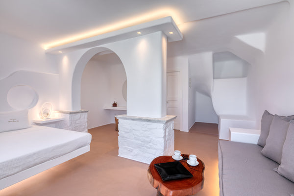 The Suite is 38 sqm with sea view. The suite features a built double  bed and a  Glyfada, Greece Suite with Seaview pool - fully serviced Entire condo vacation rental 20361762