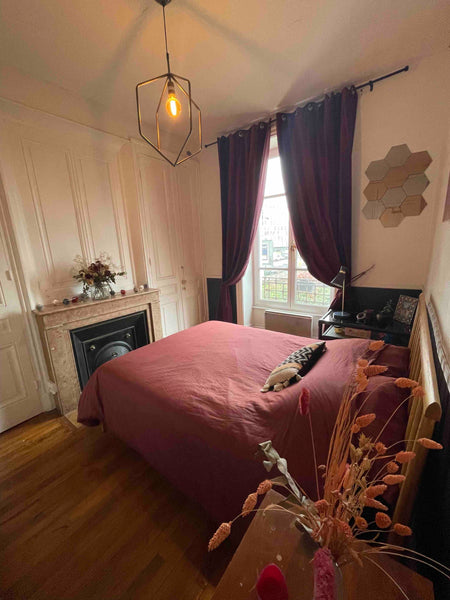 Nous vous proposons de séjourner dans notre appartement, situé dans le 7eme arro Lyon, France ⭐️ Appartement Cosy et Lumineux Lyon 7 ⭐️ Entire rental unit vacation rental 54209776