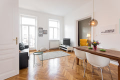 This brand-new renovated apartment with balcony in a historical building is a pe Vienna, Austria AC! NEW Apartment with Balcony in the Citycenter! Entire rental unit vacation rental 19026040