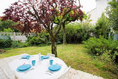 Very large room of 22m² in the second day, fully furnished. It has a double bed   Spacious luminous bedroom - 22m² - BO5 Private room in rental unit vacation rental 625641510404159404