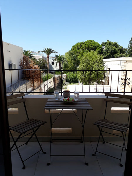 A recently renovated 43 m2 apartment, which dates back to 1894.  It is located a Rethimnon, Greece Apartment 
