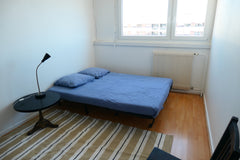 Notre appartement est situé rue Baraban dans le 3e arrondissement à Lyon. Nous s Lyon, France Chambre et SdB privatives à 10 min de Part-Dieu Private room in rental unit vacation rental 43540415