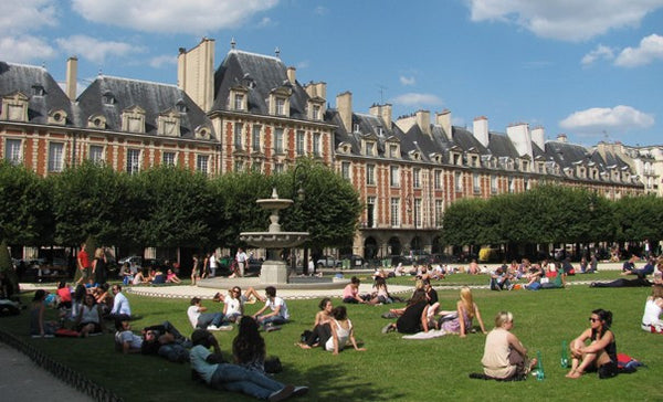 It's a beautiful apartment which has been recently renovated, it's composed of m  Modern apartment near Place des Vosges Entire rental unit vacation rental 15244719
