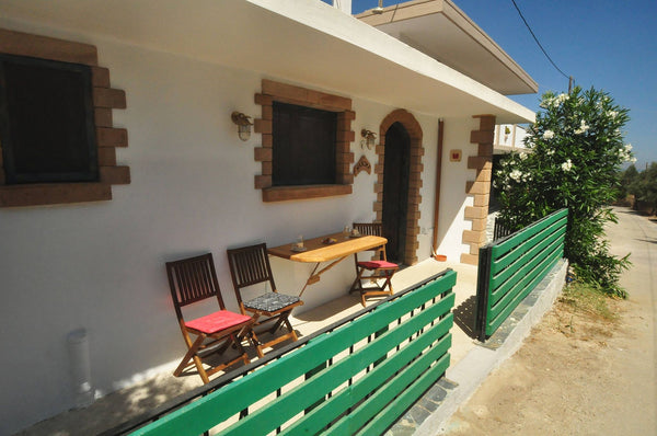 From the small traditional village of Drapanias, the mountain road leads up to t  Village Villa Marika Entire home vacation rental 50800344