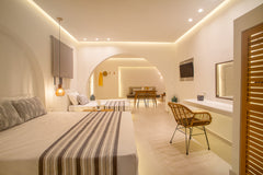 Margarenia is a small traditional, family rum complex of apartments and is locat  Margarenia Trible Bed Hotel Aparntment Room in aparthotel vacation rental 30192519