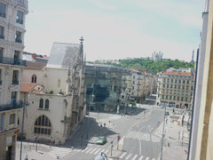 Situé en plein en cœur de la presqu'île, à deux pas du métro, des commerces, des Lyon, France Appartement Cordeliers Private room in rental unit vacation rental 22044959