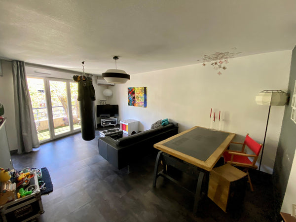 Profitez en famille de ce fabuleux logement qui offre de bons moments en perspec Lyon, France Apparentement balcon et parking Entire condo vacation rental 698979503256477838