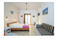 <b>License number</b><br />ΜΗΤΕ-1174Κ13001354700  Triple studio Private room in rental unit vacation rental 27655964