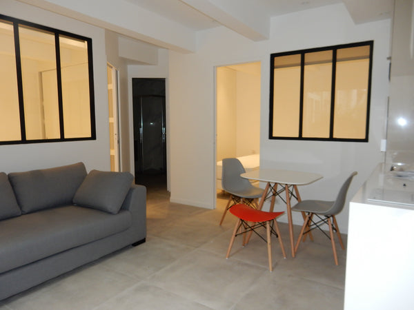 No check in after 10PM<br />Appartement full renovated with new furnitures with   Apartment in garden floor in the heart THE MARAIS Entire rental unit vacation rental 19376460
