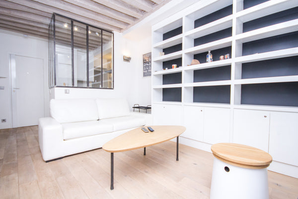 Superb apartment, both comfortable and bright, perfect for a family or friends.  Paris, France Superbe Appartement Moderne Près Du Louvre Entire rental unit vacation rental 18781855