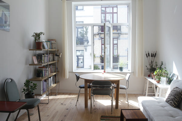 Cosy, bright, spacious apartment on a calm street in Jette / Koekelberg, only 20 Brussels, Belgium Bright spacious apartment close to the centre Entire rental unit vacation rental 28325989