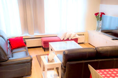 This house, located in Jette, is ideal for 9 vacationers. It offers 3 bedrooms a Paris, France 3 bedrooms house with city view and wifi at Jette Entire home vacation rental 30617971