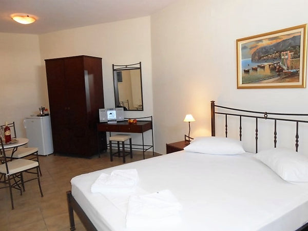 With attention to detail and the exceptional combination of island architecture  Greece Economy Studio in Adamas - Milos island Entire rental unit vacation rental 38969040