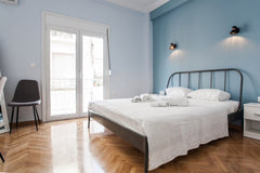 Modern and airy room in a 3-bedroom luxury shared apartment. The apartment was f Moscow, Moscow, Russia Room with a balcony in lux apartment Private room in rental unit vacation rental 36194505