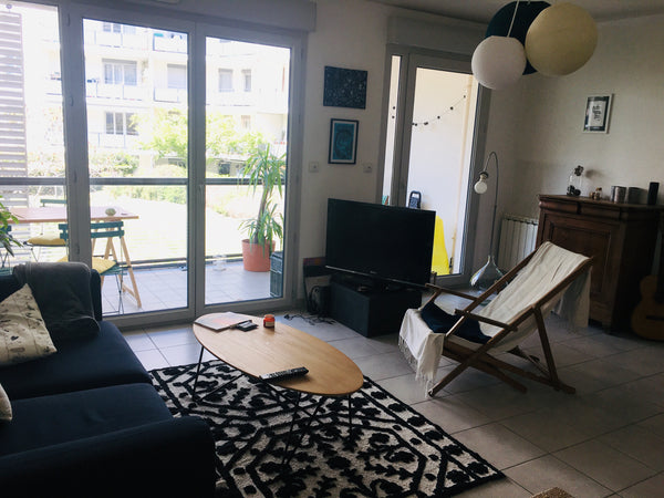 <b>License number</b><br />6938713102927 Lyon, France LYON 7  Le Vrai Airbnb Entire condo vacation rental 51338921