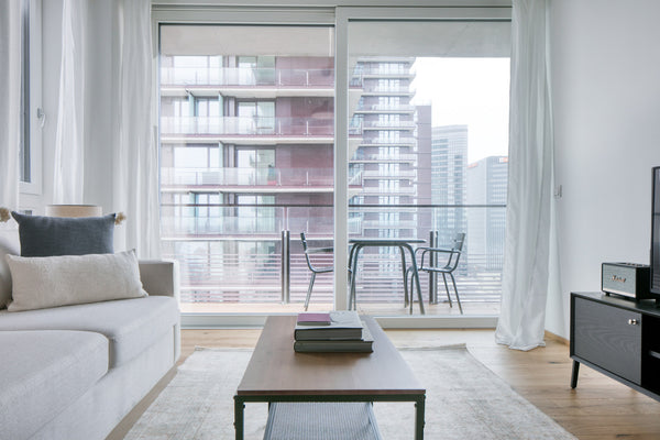 Discover the best of Vienna, with this one-bedroom 3rd district - Landstraße apa Vienna, Austria Landstraße 1BR w/ Pool & Doorman, nr Metro U3 Entire rental unit vacation rental 551864384650038669