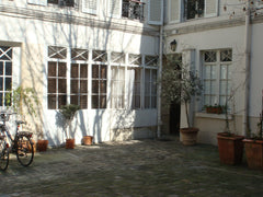 In a calm oasis in the very heart of le Marais, a typical Parisian studio in a X Paris, France a'feel-good' place" heart of Marais Entire rental unit vacation rental 4714542