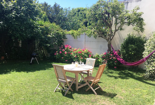 Beautiful and cosy family  house, perfect for a Family&Friends.<br />3 bedrooms  Le Bouscat, France Charming and peaceful house (15 min city center) Entire home vacation rental 35780508