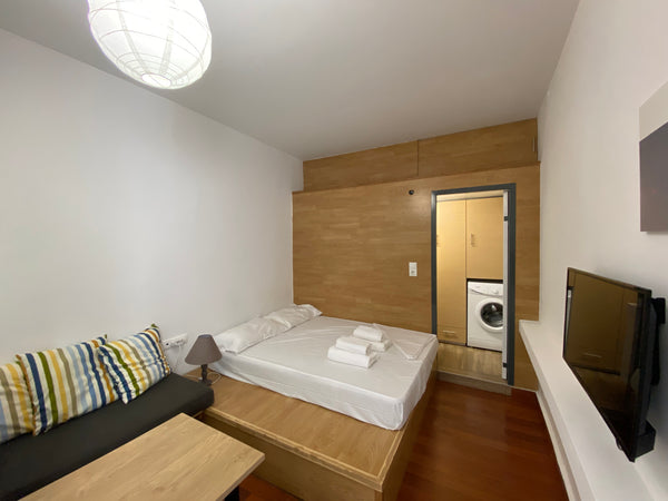 The apartment is private and only you will have access to it. It is renovated an Heraklion, Greece Διαμέρισμα-Στούντιο (Α1)κοντά στο κέντρο της πόλης Entire rental unit vacation rental 678610213249615397