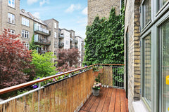 This apartment is close to everything. Few steps takes you to the Metro that goe Copenhagen, Denmark 100 meters from metro and urban life Entire condo vacation rental 655066666998814550