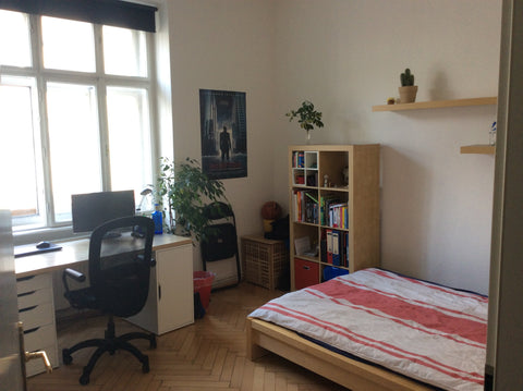 Beautiful place to stay and rest while exploring the city of Vienna.<br /><br /> Vienna, Austria comfy room in shared flat, 16m² Private room in rental unit vacation rental 6698018