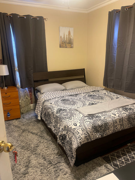 Forget your worries in this spacious and serene space.  Home in Queens · ★New · 1 bedroom · 1 bed · 1 bath Private room in home vacation rental 1035076510299200218