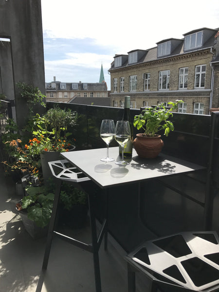 Do you appreciate art, design and good food, then this is the place for you. The Copenhagen, Denmark Cool flat - Cool location Entire condo vacation rental 19604155