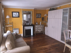 Le logement est idéalement situé dans le coeur de ville, quartier du Marais, pro  Bel appartement coeur de Paris /Lovely flat Marais Entire rental unit vacation rental 22489671