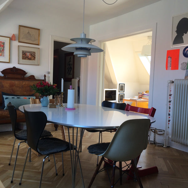 Spacious bright apartment on 3rd floor with 4 bedrooms, dining room, living room Copenhagen, Denmark Bright and spacious 6 room apartment 3rd floor Entire rental unit vacation rental 12341503