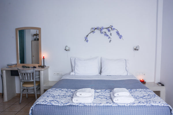 This house is part of Calderimi Traditional Apartments.<br />It has one queen si Greece Calderimi studio for 2 in Fira. Entire rental unit vacation rental 5670077