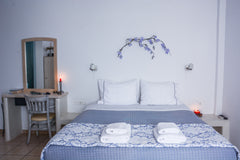 This house is part of Calderimi Traditional Apartments.<br />It has one queen si Greece Calderimi studio for 2 in Fira. Entire rental unit vacation rental 5670077