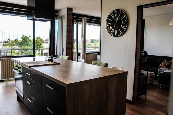 Appart très lumineux de 50m2 avec balcon plein sud au troisième étage d'une rési Bordeaux, France luminosité wifi baignoire 2 vélos+parking gratuit Entire condo vacation rental 43983042