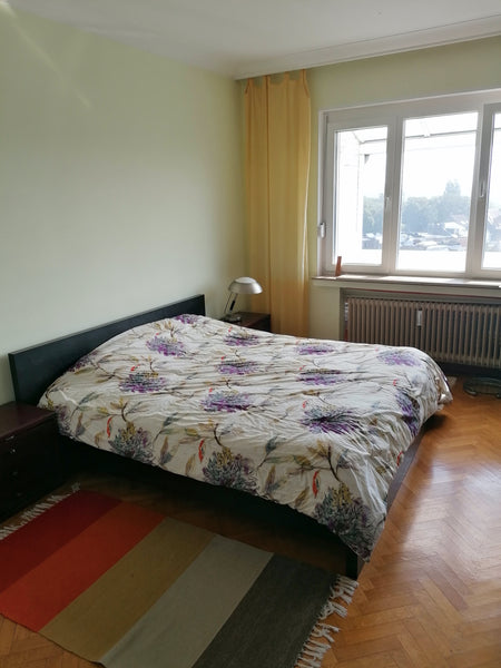 Private bedroom in an excellent location - in the proximity of the Montgomery Sq Etterbeek, Belgium Private room with a private bathroom Private room in rental unit vacation rental 52047789