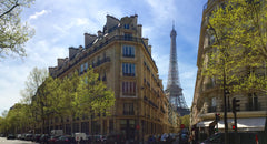 Our place is close to  Eiffel Tower, Les Invalides, Musée d'Orsay, Musée Branly. Neuilly-sur-Seine, France Lovely flat in between Eiffel Tower and Invalids Entire rental unit vacation rental 13797199