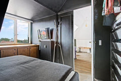 Hyggelig top-lejlighed med udsigt over villaområde, 400 m fra Amagerbrogade og s  Top-lejlighed på Amager Entire rental unit vacation rental 49474259