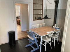 Familievenlig lejlighed centralt på Frederiksberg. <br /><br />Tæt på Forum Metr Copenhagen, Denmark Skøn lejlighed centralt på Frederiksberg Entire condo vacation rental 648493279564782275