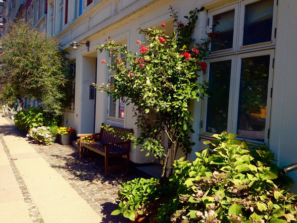 Lækker og børnevenlig lejlighed med 3 soveværelser, stue, stort spisekøkken og b Copenhagen, Denmark Stille, smukt og hyggeligt i Kbh K Entire rental unit vacation rental 10858144