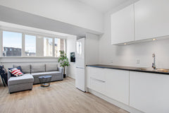 Bright studio apartment within walking distance of the lakes and city centre. It  Bright, New York style studio apartment Entire condo vacation rental 53022466