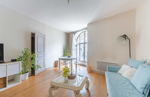 3 rooms on raised ground floor in a typical Bordeaux building of the XIX century  GuestReady - Bright in the center Entire rental unit vacation rental 573001801335775209