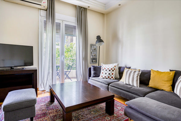 Spacious and bright 2nd floor apartment in the center of Athens, Kolonaki. Steps Germasogeia, Limassol, Cyprus Athens Kolonaki Αpartment Entire condo vacation rental 50252421
