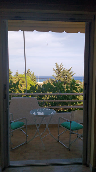 Cosy and sunny one bedroom apartment (55sqm) with sea view.<br />The first thing Greece Maria's ART house 55sqm with sea view Entire home vacation rental 29607095