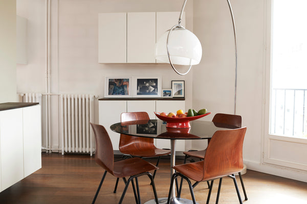 Spacious, sunny apartment ideally located in Paris. It can accomodate three peop Paris, France Spacious and Cosy apartement. Entire rental unit vacation rental 5559025