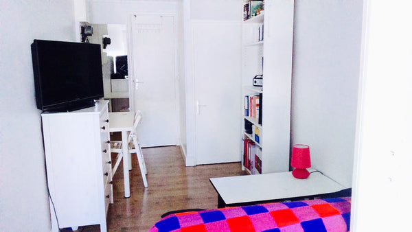 Charmant studio lumineux en plein cœur de Paris dans le deuxième arrondissement, Paris, France Charmant studio à côté du grand REX Entire rental unit vacation rental 18929595