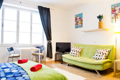 LOCATION<br />- Center of Vienna, walk fast to the main attractions of the Old C Vienna, Austria Direct at the center near state opera house studio Entire rental unit vacation rental 435239