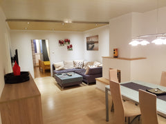 Tidy flat with spacious living room, loggia and a free parking spot.<br />The lo Vienna, Austria Beautiful apartment with loggia and parking Entire rental unit vacation rental 22371407