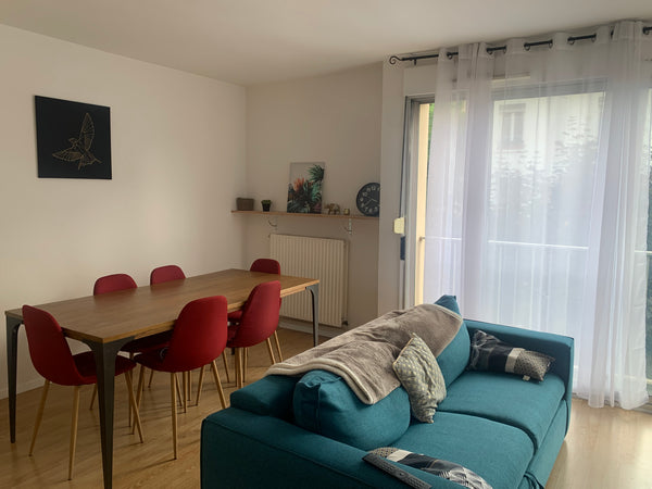 You will have a pleasant stay in this modern 47 m² flat, ideally located in the  Lyon, France Pleasant apartment - Monplaisir district Entire condo vacation rental 50043640
