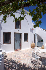 A fantastic traditional semi-cave summer house in Exo Gonia, ideal for a family  Greece Blue Vine Cycladic home vacation rental 18099743