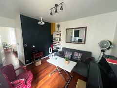 Cet appartement de 32 mètres carrés composé d’un salon et d’une chambre offre un Paris, France Appartement d'artiste ;  2 pièces Entire rental unit vacation rental 8822100
