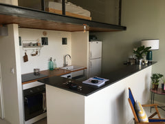 Ce petit appartement est proche de tous les sites et commodités, ce qui facilite Lyon, France Lyon: charmant studio canut Entire rental unit vacation rental 773093940012553095